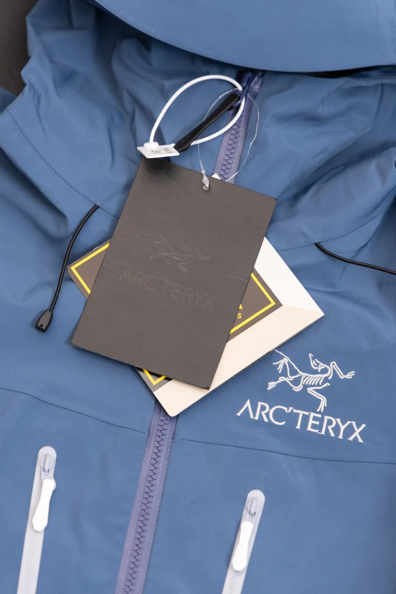 Quality ARC'TERYX SV Arcteryx Alpha SV GTX Same Style S XXL Premium ～ ！ ， 。 Recco ， ， ！ Authentic Gore-Tex ： 100% ＋ ＋20d ( )＋ Authentic ！ ！ ～ ， 。 。 ， ， ， 。 ， Quality 。 😊 Quality ！ Size：S/M/L/XL/XXL ： 81 83 86 88 90 ：117 122 128 132 136 ： 59 61 64 66 68 ： 53 55 58 60 62 S 80-120 M 110-150 L 140-170 XL 160 XXL 180 os ～